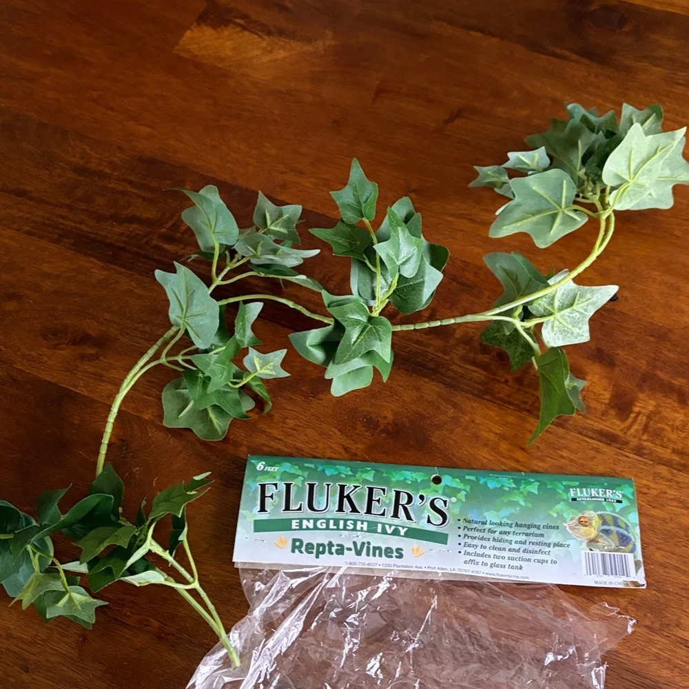 Fluker’s English Ivy Repta-Vines - Green 1 branch ideal for Terrariums.